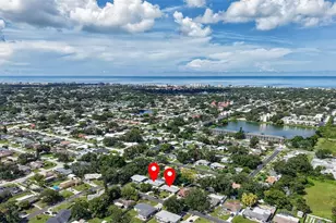 11598 Oval Dr W, Largo, FL 33774 - Photo 23