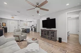 224 W Emily St, Tampa, FL 33603 - Photo 9