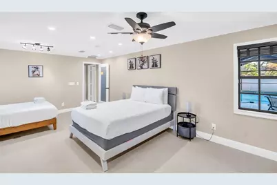 1374 Viewtop Drive, Clearwater, FL 33764 - Photo 41
