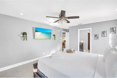 1374 Viewtop Drive, Clearwater, FL 33764 - Photo 37