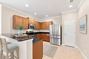 5465 Sunset Falls Dr, Apollo Beach, FL 33572 - Photo 11
