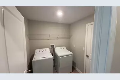7419 Rosy Periwinkle Court, Tampa, FL 33619 - Photo 5