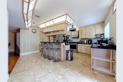 7542 Harbor View Way, Seminole, FL 33776 - Photo 19