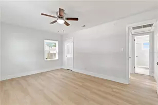 4115 Fairfield Ave S, Saint Petersburg, FL 33711 - Photo 11