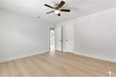 4115 Fairfield Avenue S, Saint Petersburg, FL 33711 - Photo 15