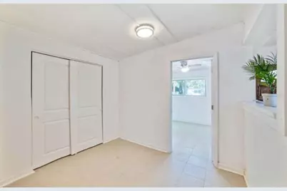 7313 Royal Palm Drive, New Port Richey, FL 34652 - Photo 13