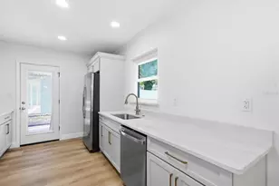 4519 S Cooper Pl, Tampa, FL 33611 - Photo 15