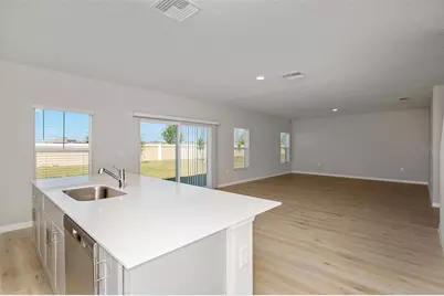 36675 Thornhedge Drive, Zephyrhills, FL 33541 - Photo 11