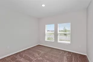 36675 Thornhedge Dr, Zephyrhills, FL 33541 - Photo 15