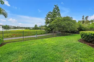651 Saxony Blvd, Saint Petersburg, FL 33716 - Photo 37