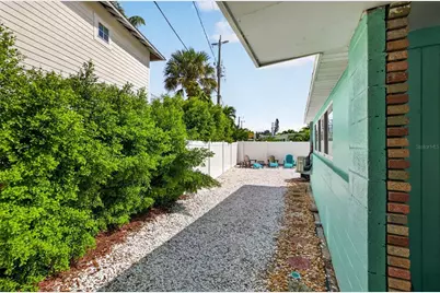 114 81st Street, Bradenton Beach, FL 34217 - Photo 27