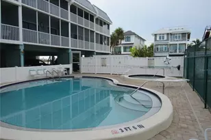 901 Gulf Dr S, Bradenton Beach, FL 34217 - Photo 27