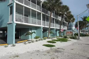 901 Gulf Dr S, Bradenton Beach, FL 34217 - Photo 1