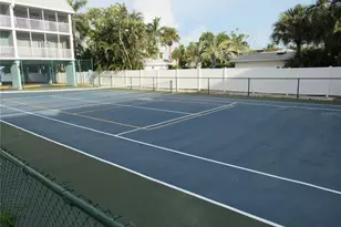 901 Gulf Dr S, Bradenton Beach, FL 34217 - Photo 25