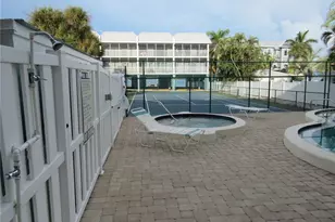 901 Gulf Dr S, Bradenton Beach, FL 34217 - Photo 19