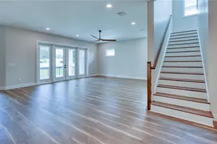 785 Lime St, Palm Harbor, FL 34683 - Photo 9