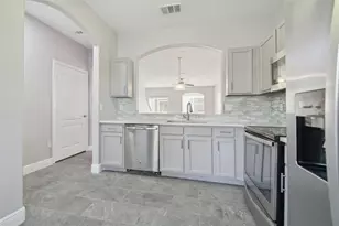 3430 High Hampton Cir, Tampa, FL 33610 - Photo 23