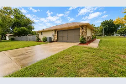 35025 Raintree Dr, Fruitland Park, FL 34731 - Photo 55