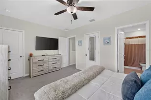 33046 Major Oak Dr, Wesley Chapel, FL 33545 - Photo 11