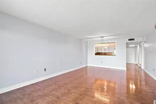 7700 Sun Island Dr S, South Pasadena, FL 33707 - Photo 15