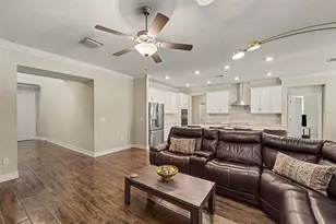 21590 Violet Periwinkle Dr, Land O Lakes, FL 34637 - Photo 9
