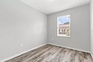 9904 Venetian River Way, Tampa, FL 33619 - Photo 47