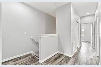 9904 Venetian River Way, Tampa, FL 33619 - Photo 31