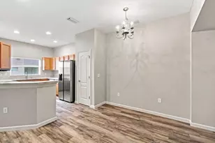 9904 Venetian River Way, Tampa, FL 33619 - Photo 25