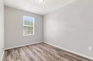 9904 Venetian River Way, Tampa, FL 33619 - Photo 43