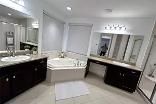2106 Scholartree Wy, Wesley Chapel, FL 33543 - Photo 7