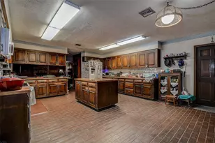 11327 Carter Grove Ln, Thonotosassa, FL 33592 - Photo 13