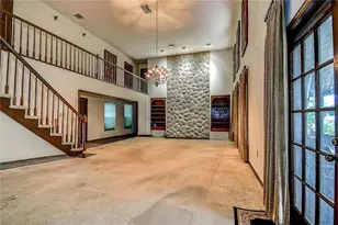 11327 Carter Grove Ln, Thonotosassa, FL 33592 - Photo 9
