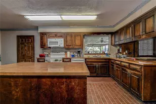 11327 Carter Grove Ln, Thonotosassa, FL 33592 - Photo 15