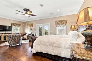 11220 8th St E, Treasure Island, FL 33706 - Photo 35