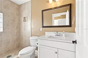 11220 8th St E, Treasure Island, FL 33706 - Photo 25