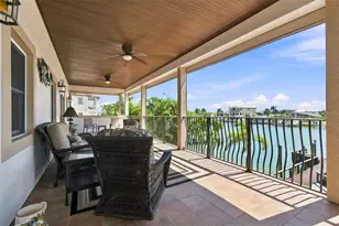 11220 8th St E, Treasure Island, FL 33706 - Photo 51