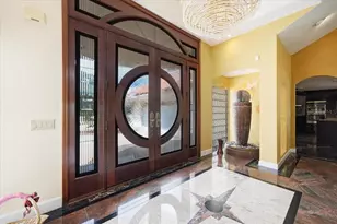 11609 Carrollwood Dr, Tampa, FL 33618 - Photo 27