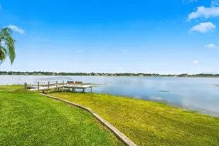 11609 Carrollwood Dr, Tampa, FL 33618 - Photo 11