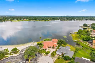 11609 Carrollwood Dr, Tampa, FL 33618 - Photo 5