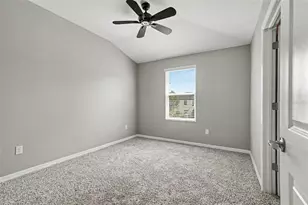 29967 Southwell Ln, Wesley Chapel, FL 33543 - Photo 23