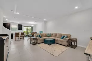 5730 Skytop Ln, Lithia, FL 33547 - Photo 3