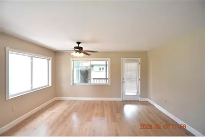 906 7th Avenue SW #Right, Largo, FL 33770 - Photo 17