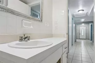 687 Geneva Pl, Tampa, FL 33606 - Photo 21