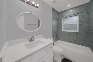 22002 Darley Pl, Land O Lakes, FL 34639 - Photo 9