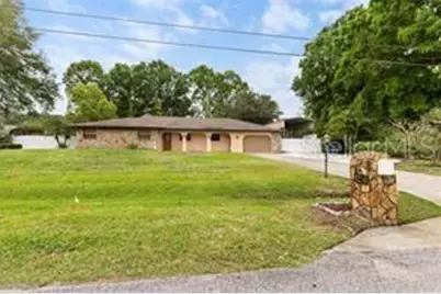 8210 Westridge Drive, Tampa, FL 33615 - Photo 7