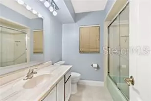 8210 Westridge Dr, Tampa, FL 33615 - Photo 17