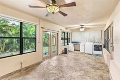 8210 Westridge Drive, Tampa, FL 33615 - Photo 25