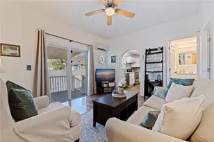 327 25th St S, Saint Petersburg, FL 33712 - Photo 13