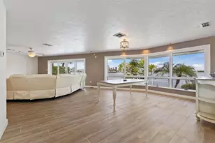 290 Bayside Dr, Clearwater Beach, FL 33767 - Photo 27