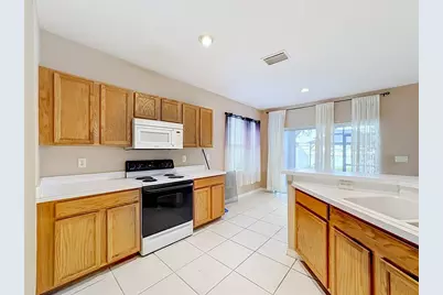 7931 Carriage Pointe Drive, Gibsonton, FL 33534 - Photo 21